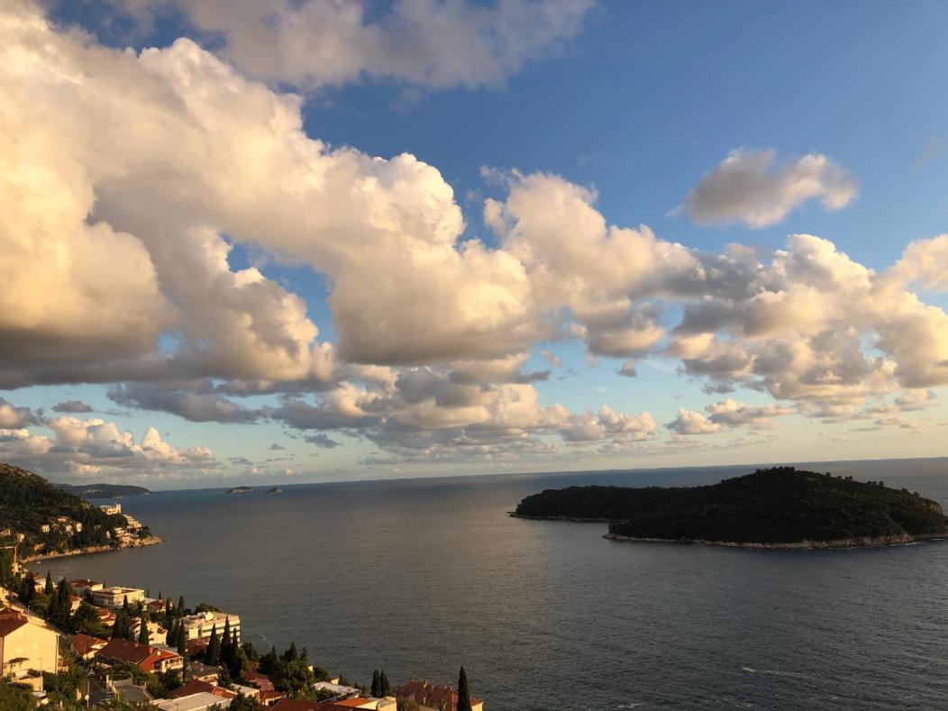 Spacious 2 Bedroom Apt Luxeview- Oldtownview, 10Min To Town Dubrovnik Exterior photo